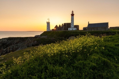 Pointe St-Mathieu at Sunset in Brittany with the surrounding flowers